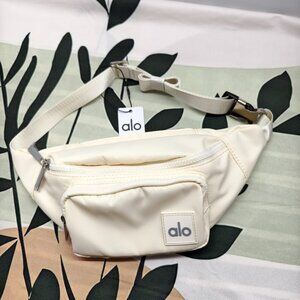 ALO Yoga Explorer Waist Pack | Ultralight, Waterproof, Sun-Proof (New)